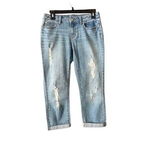 Jennifer Lopez Distressed Capri Jeans, denim casual light blue